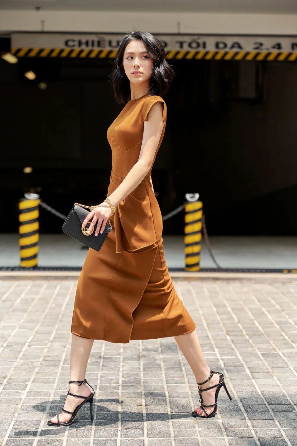 Amos Sheath Chest Cup Viscose Midi Dress