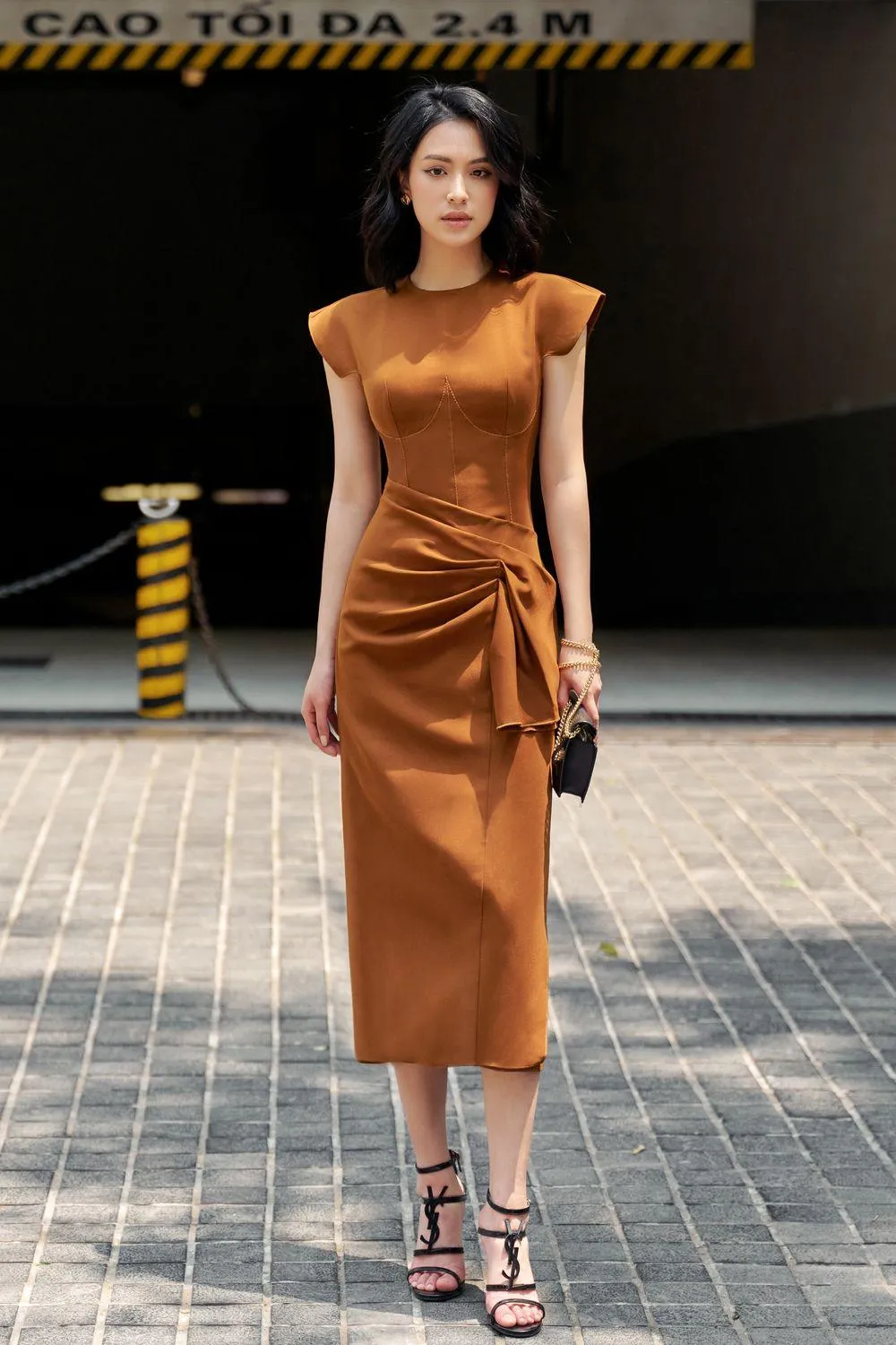 Amos Sheath Chest Cup Viscose Midi Dress