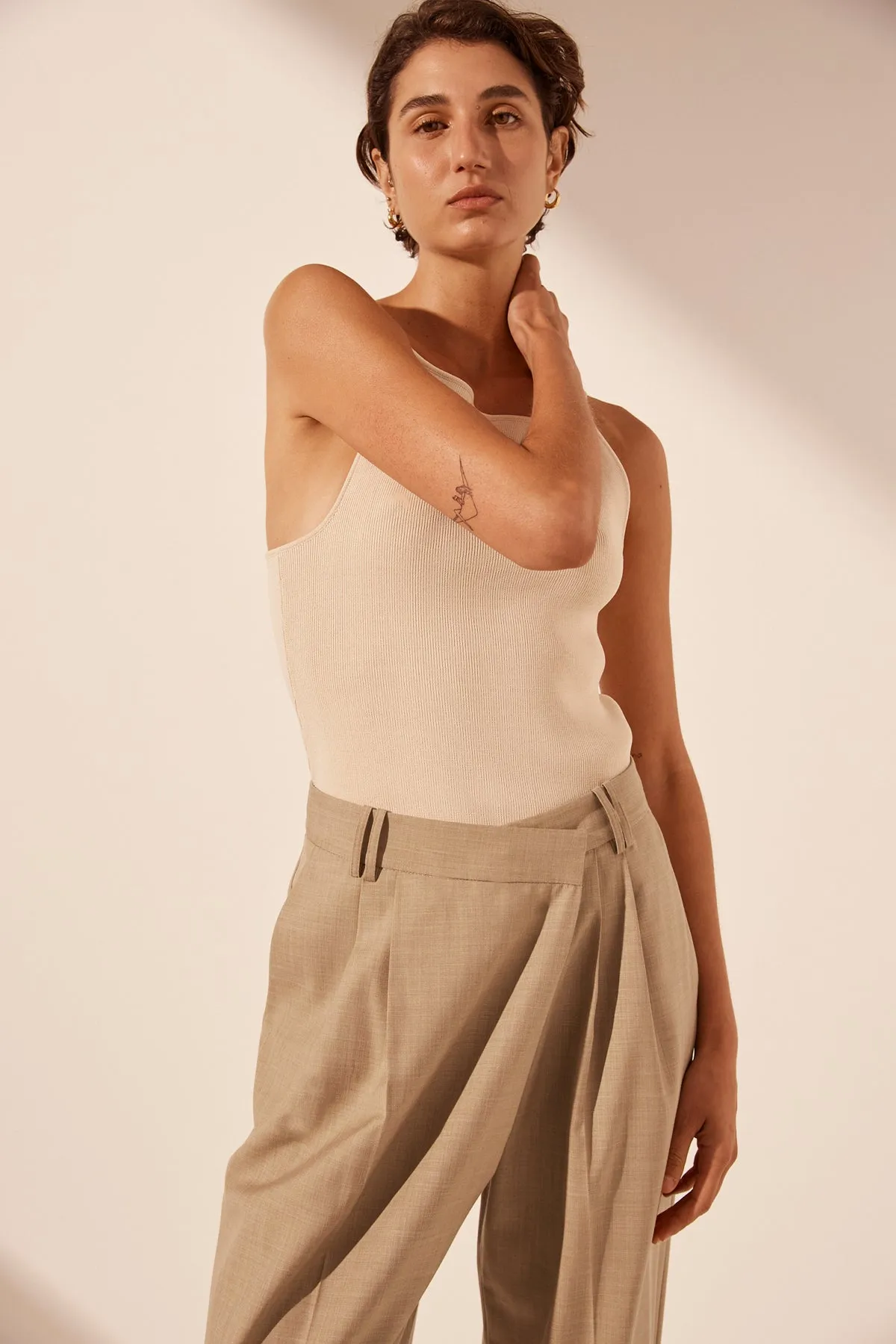 ASHER ASYMMETRICAL PLEAT FRONT PANT - LATTE