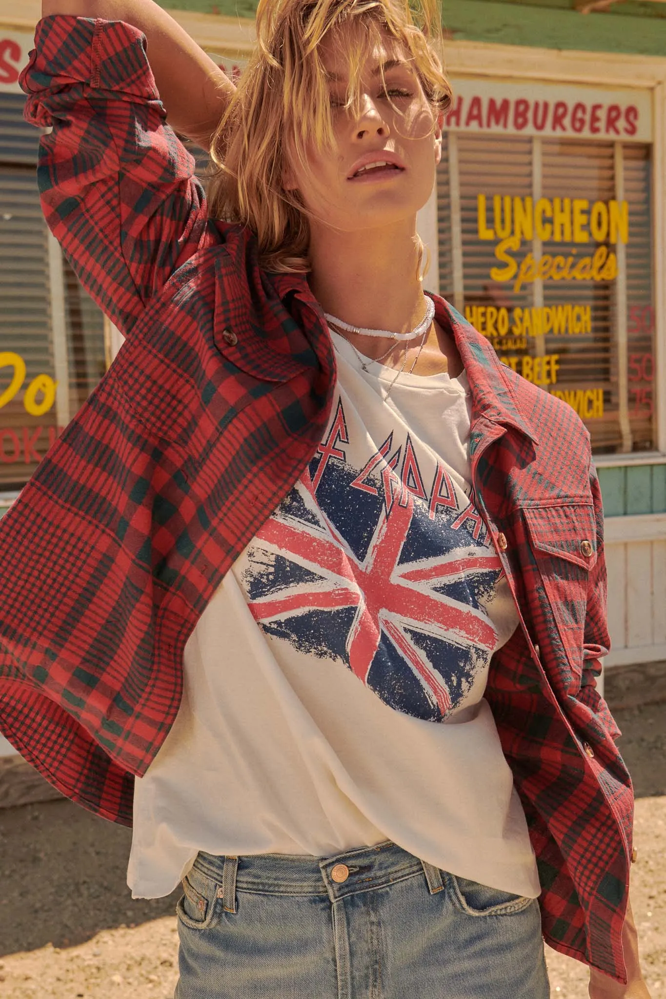 Def Leppard Union Jack Distressed Graphic Tee