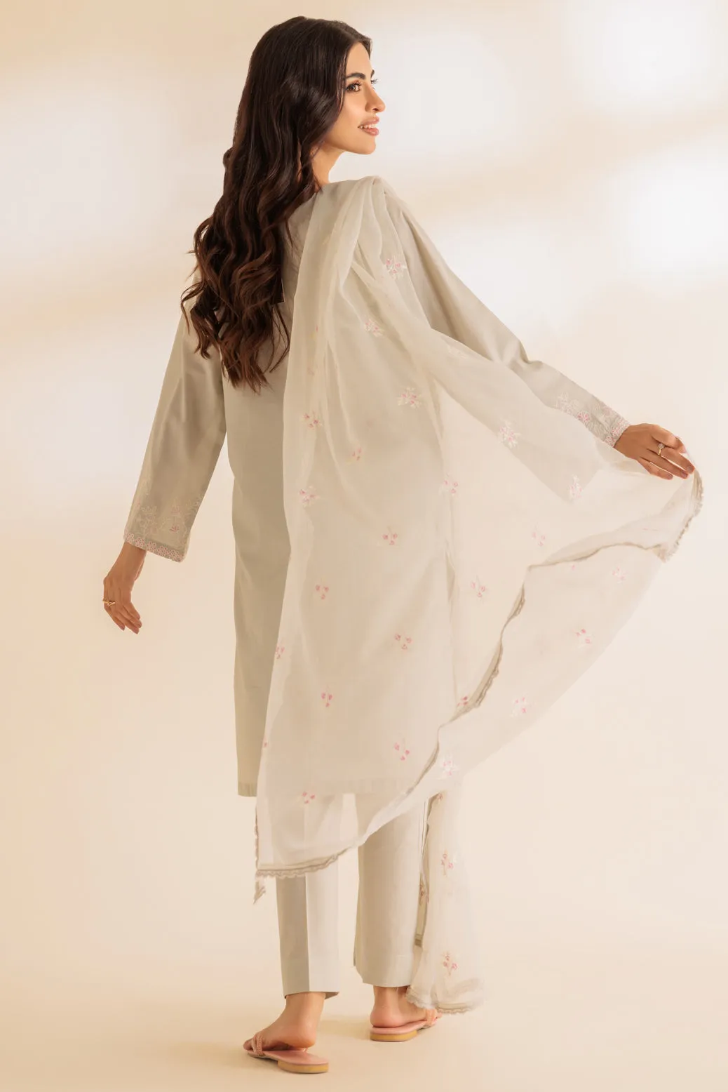 GREY-CAMBRIC-3 PIECE (SS5243P46) BIN 24 R15