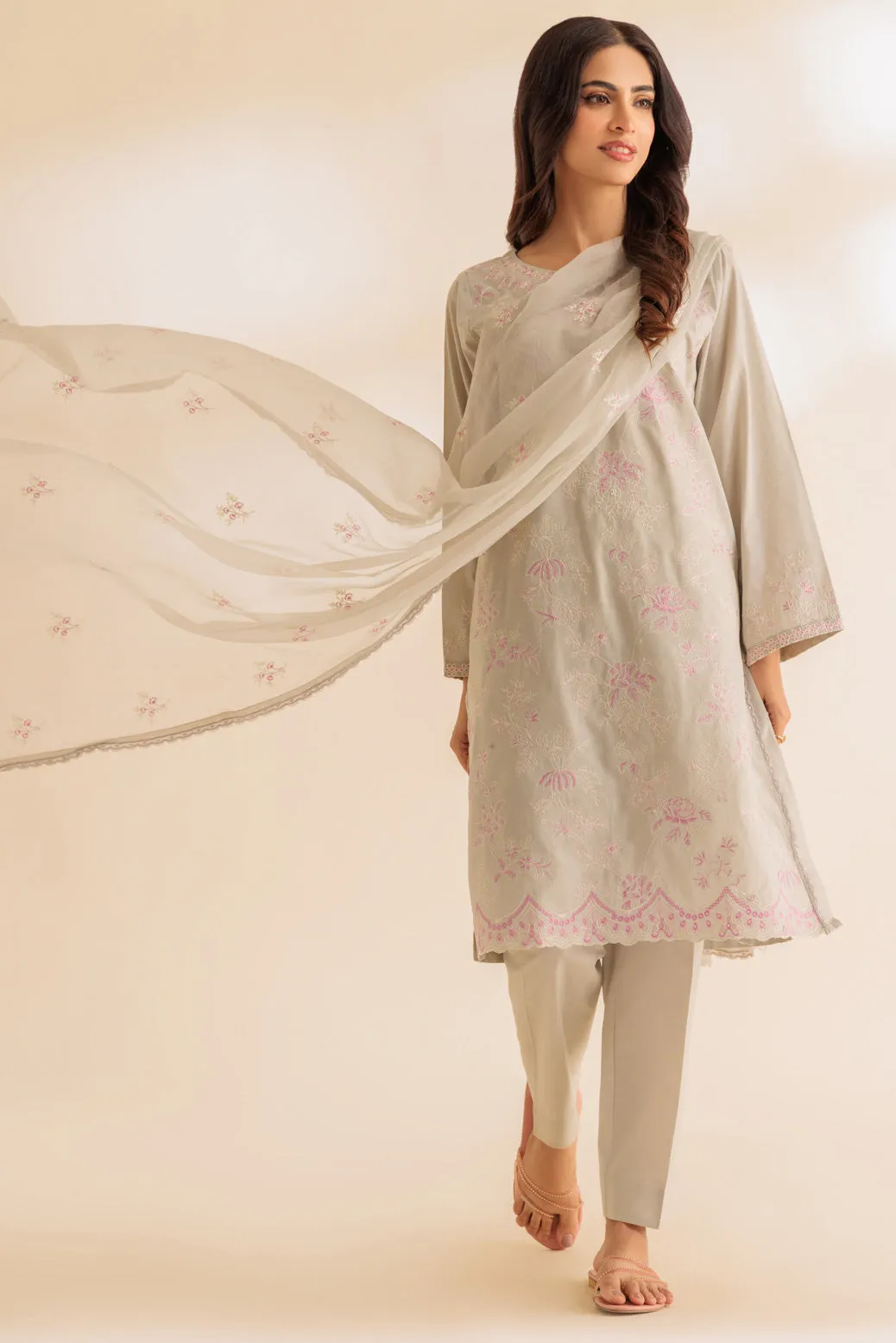 GREY-CAMBRIC-3 PIECE (SS5243P46) BIN 24 R15