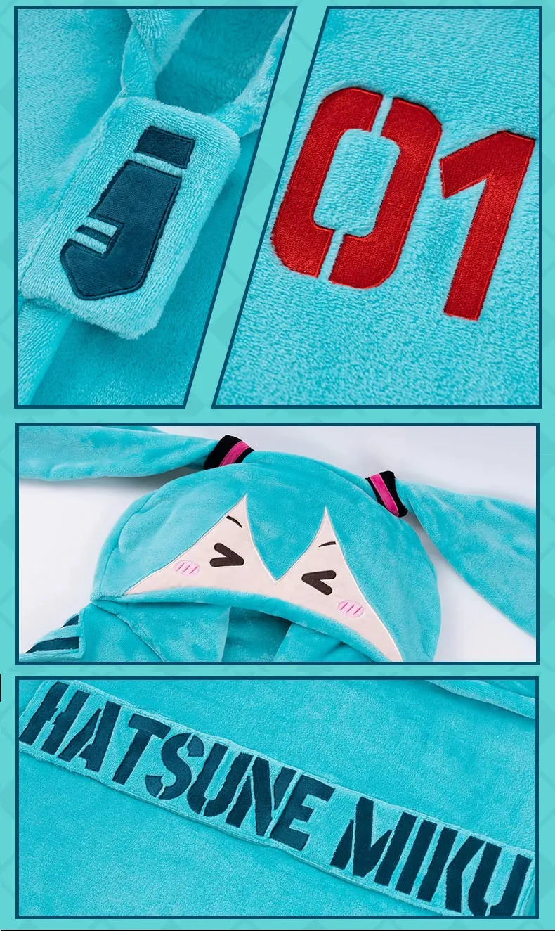 Cozy Hatsune Miku Air Conditioned Blanket