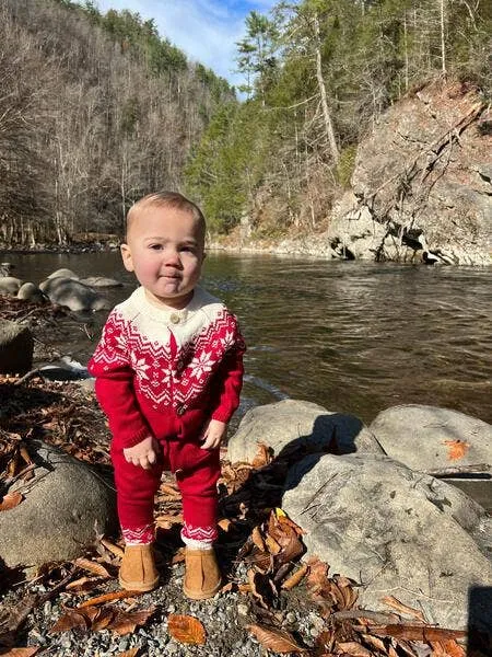 Me & Henry- fAiRiSle PoLaR rOmPeR
