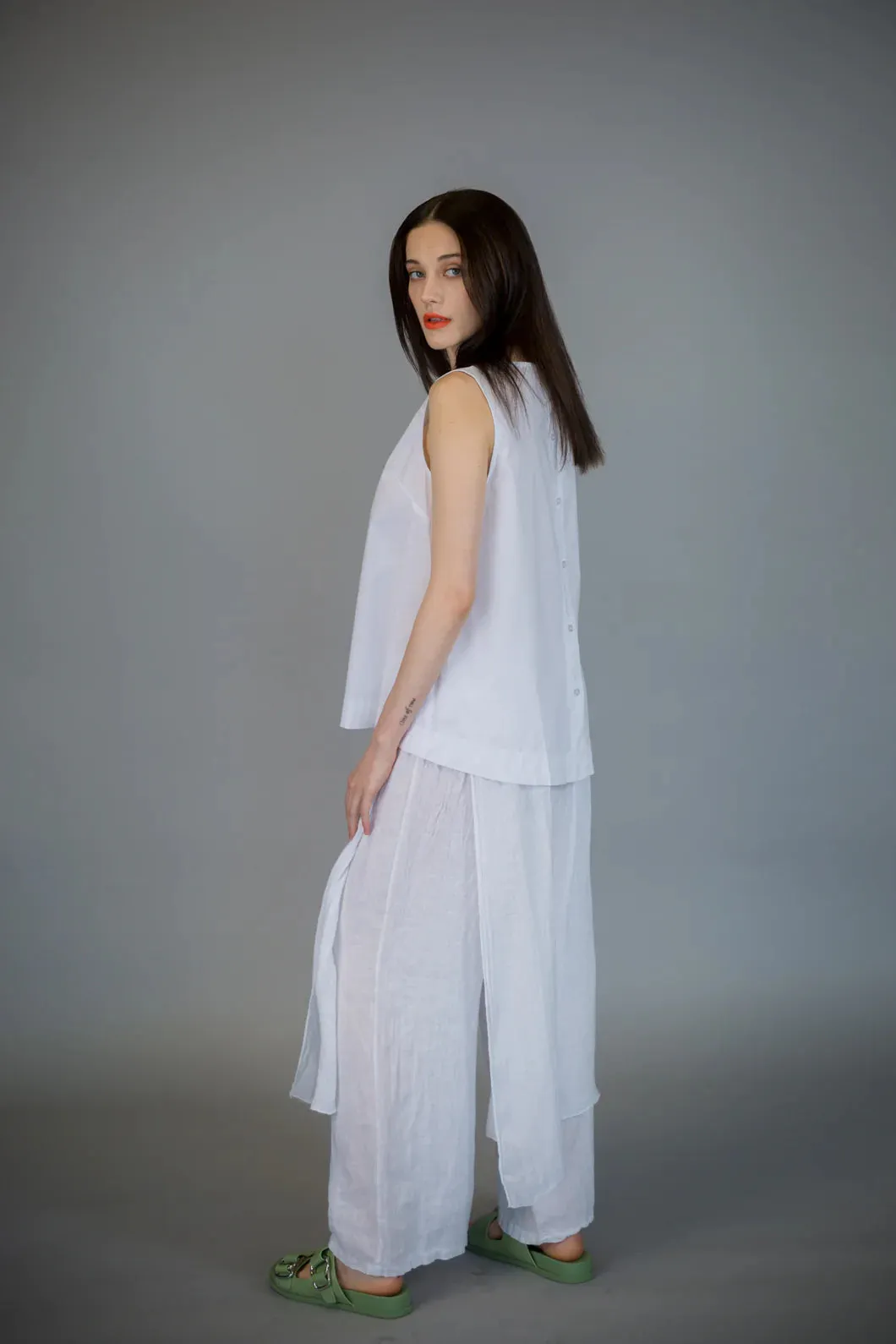 Sure! Heres an optimized version of the product title:

50% Off Paolo Tricot Sale: Womens CS10976 Linen Skirt Pant - Elegant and Comfortable