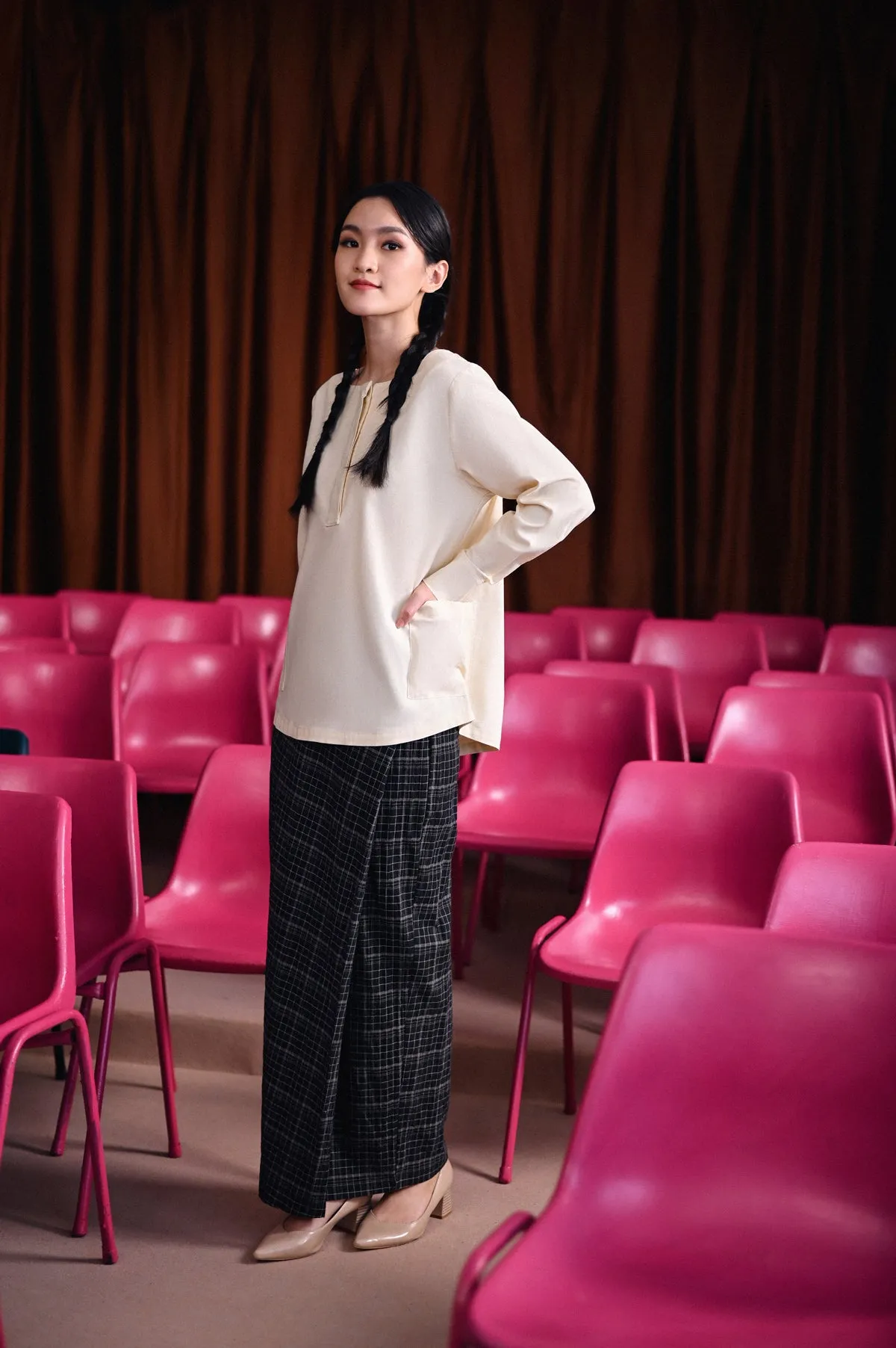 The Dulu Kita Women Folded Skirt - Kita Black Checked