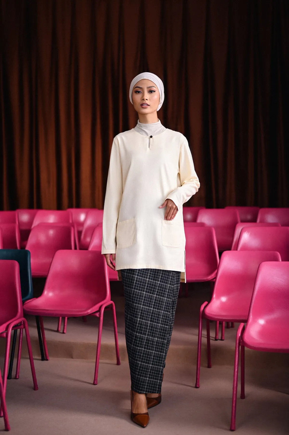 The Dulu Kita Women Folded Skirt - Kita Black Checked