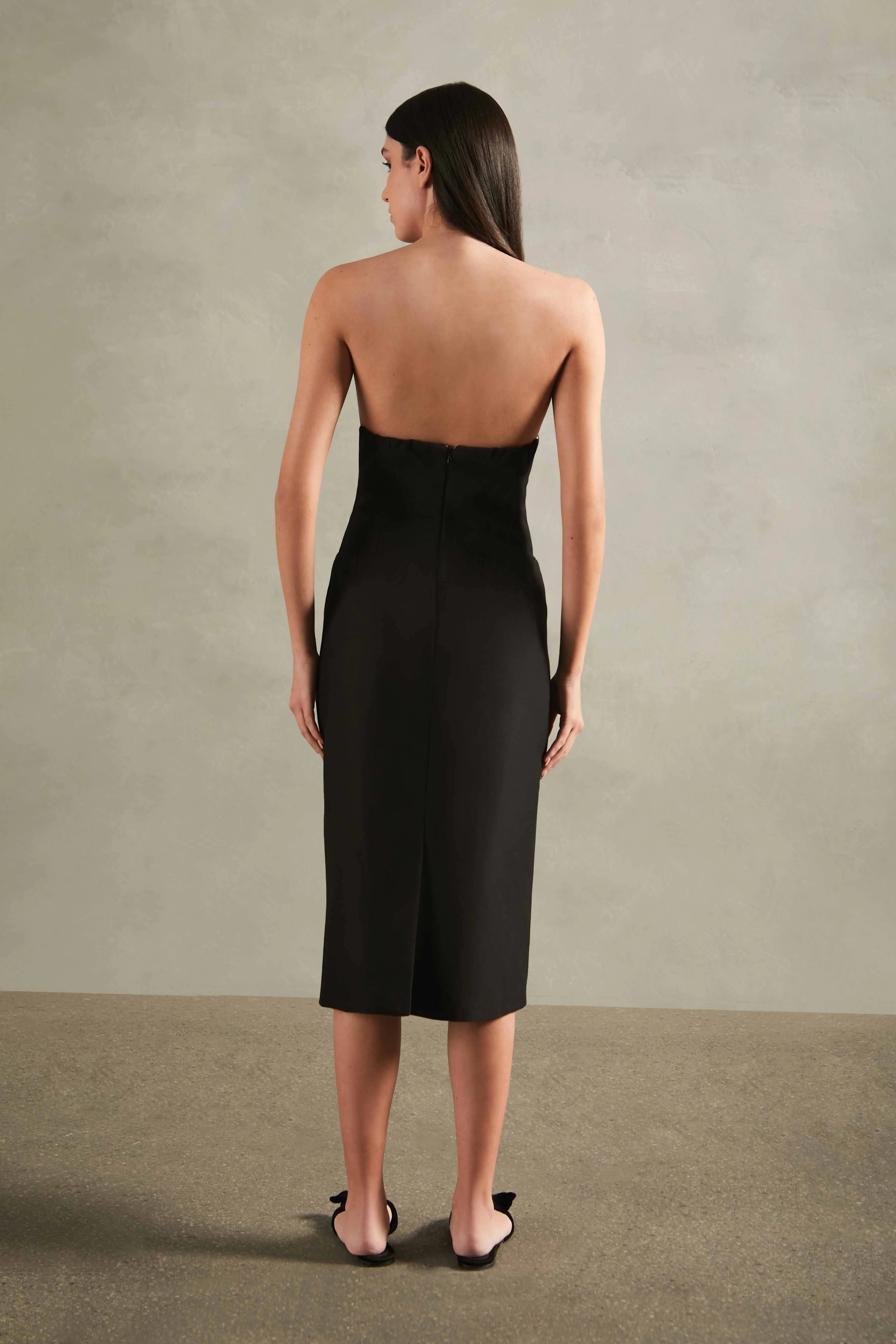 Vintage Orchid Solid Strapless Cut-Out Midi Dress