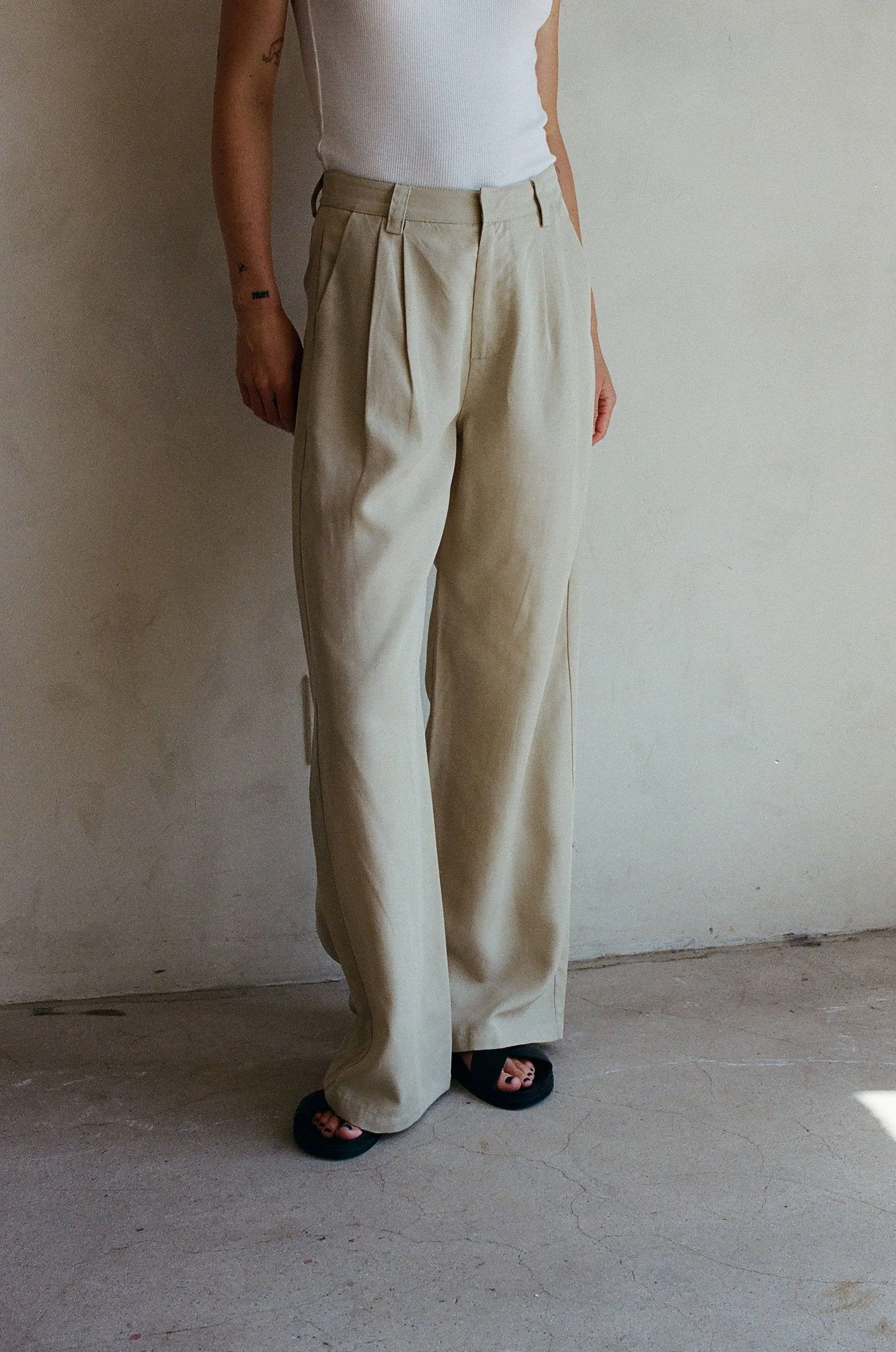 Woven Wide Leg Trousers - Taupe